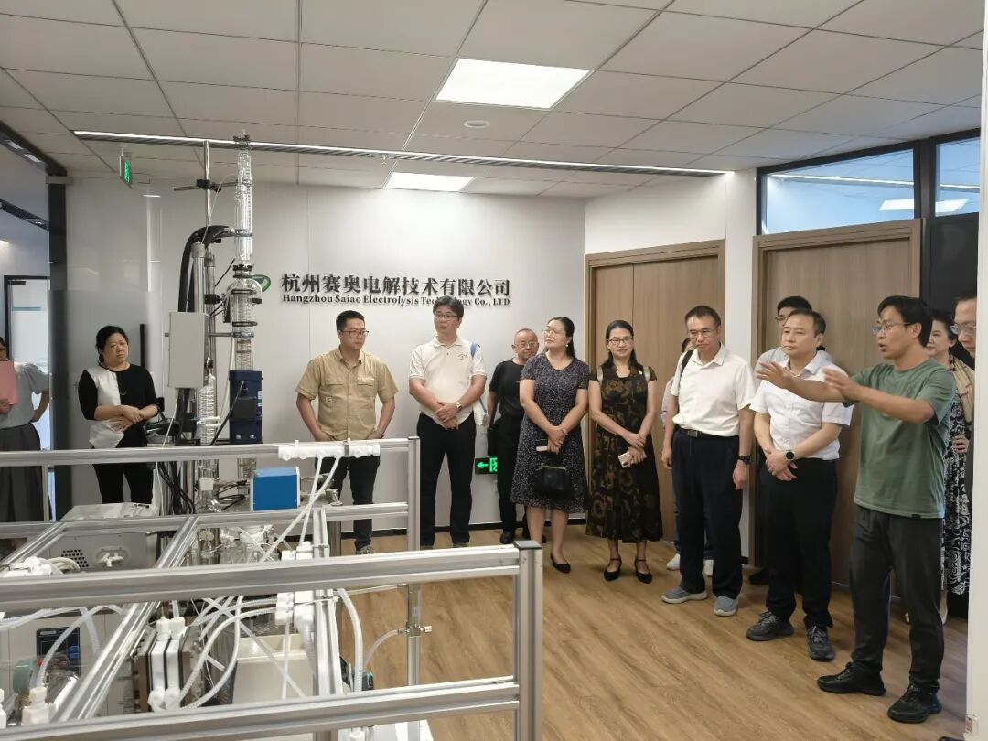 Focus on Innovation! Overseas Chinese Federation of Guangdong Province Visits, Our Innovative Products Attract Wide Attention