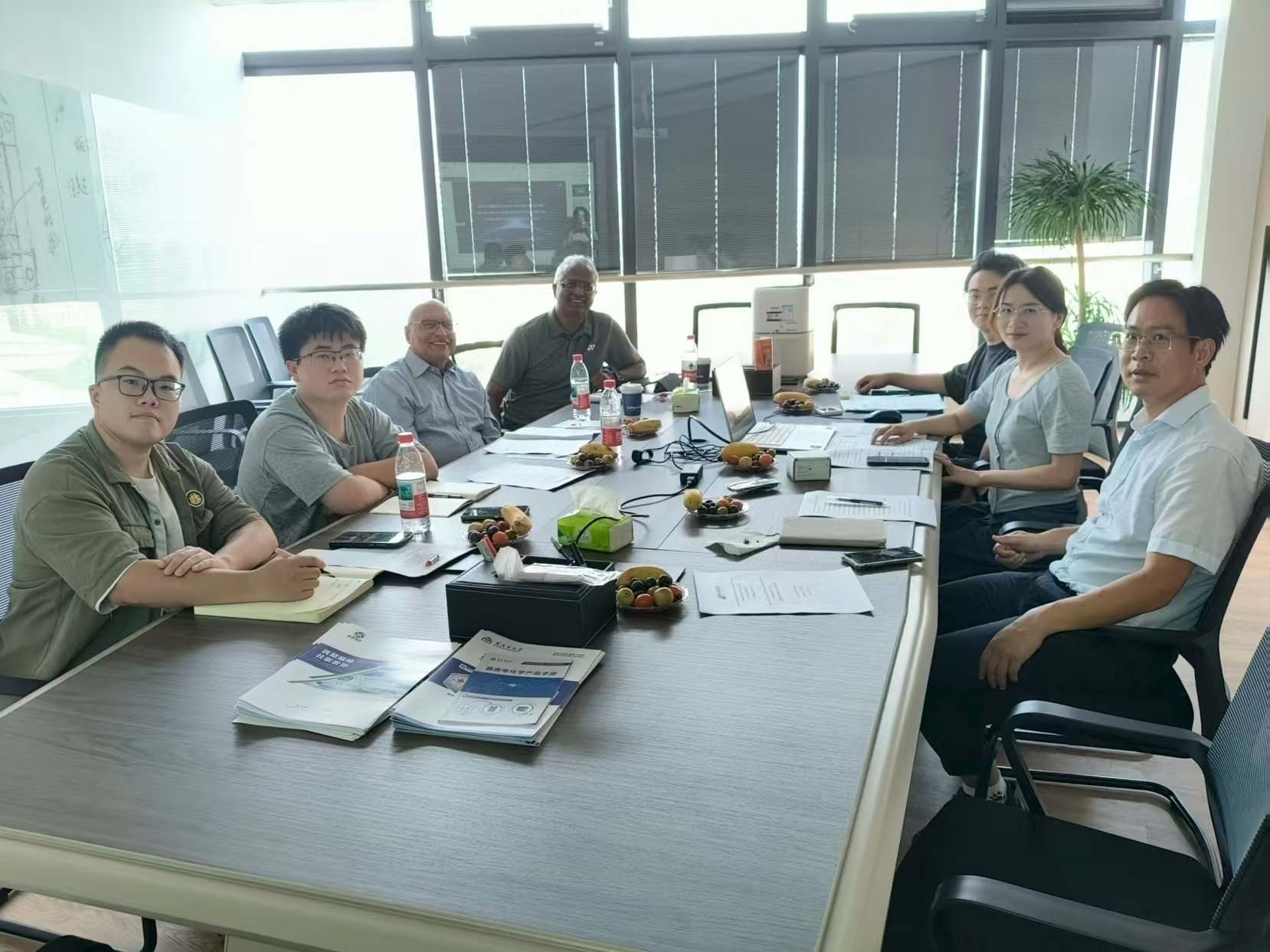 Sino-US In-depth Bilateral Technical Cooperation: Dewcon Instruments Inc. Visits Us for Technical Exchange